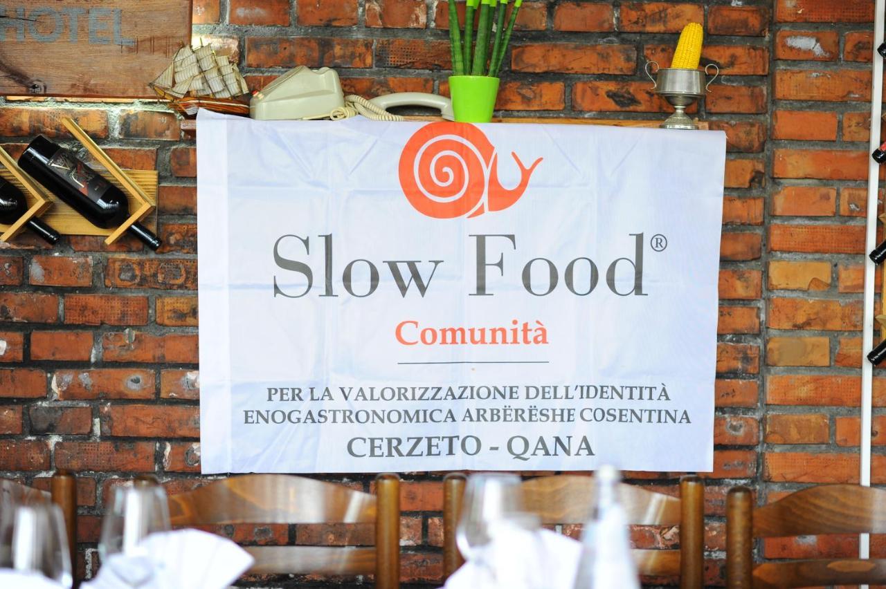 "Frogs House" Hotel & Restorant Slow Food Lushnjë Zewnętrze zdjęcie